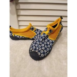 Lands end water shoes Ladies size M